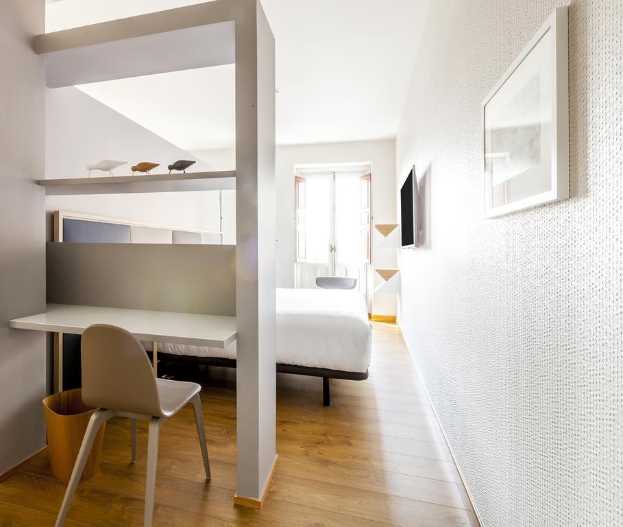 San Miguel Apartment Мадрид Екстериор снимка