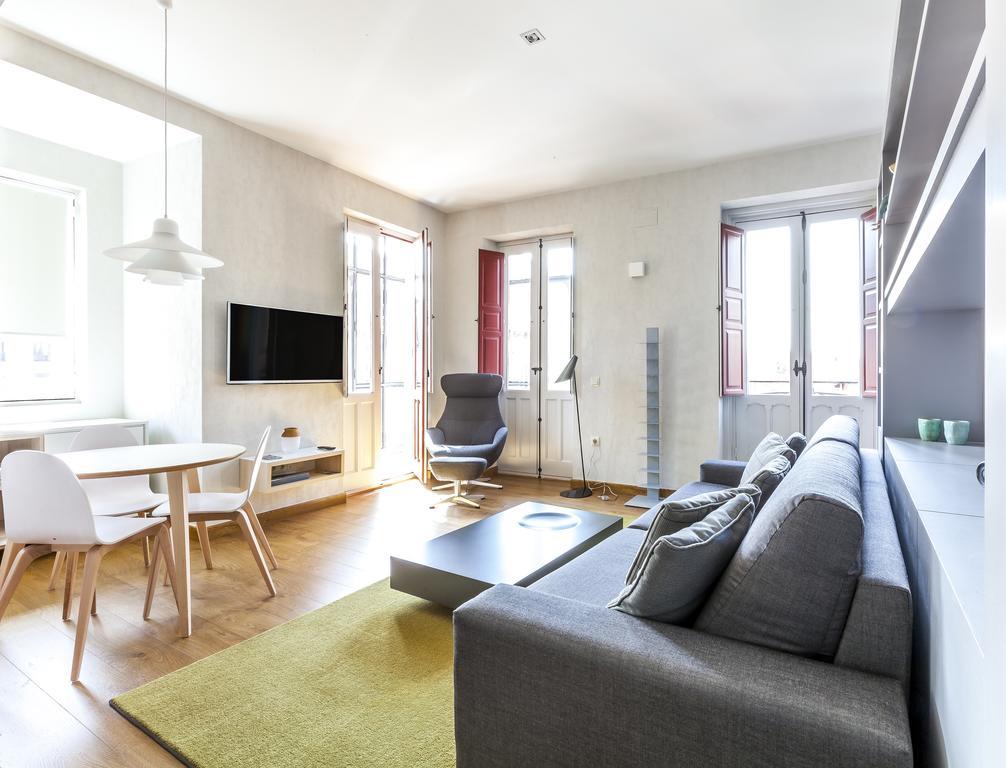San Miguel Apartment Мадрид Екстериор снимка